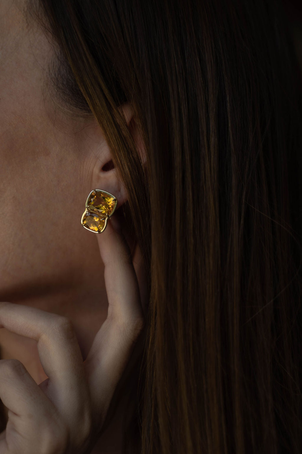 Aretes en Oro de 14k con Citrino Corte Cushion