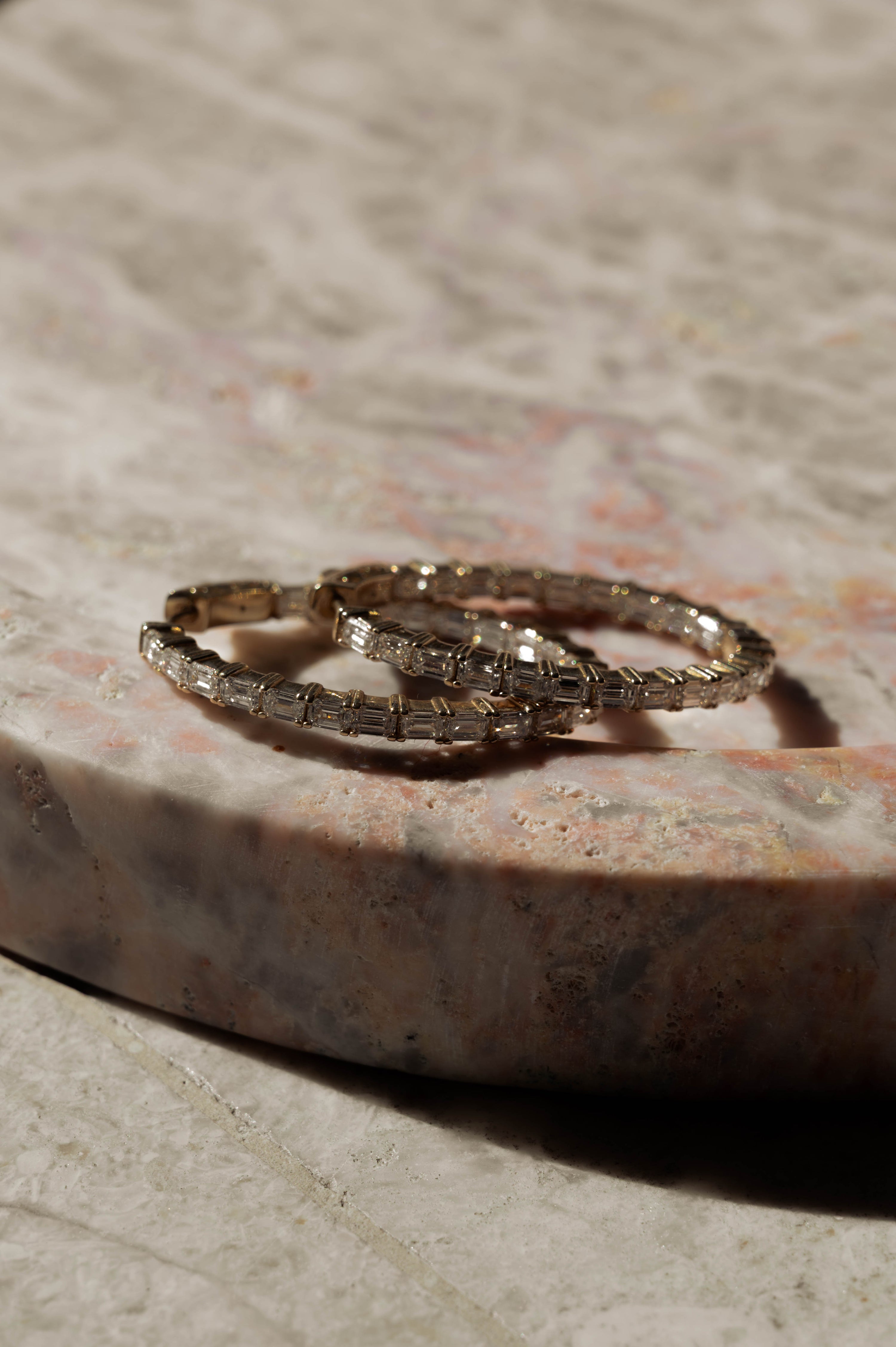 Arracadas Ovaladas diamantes Emerald