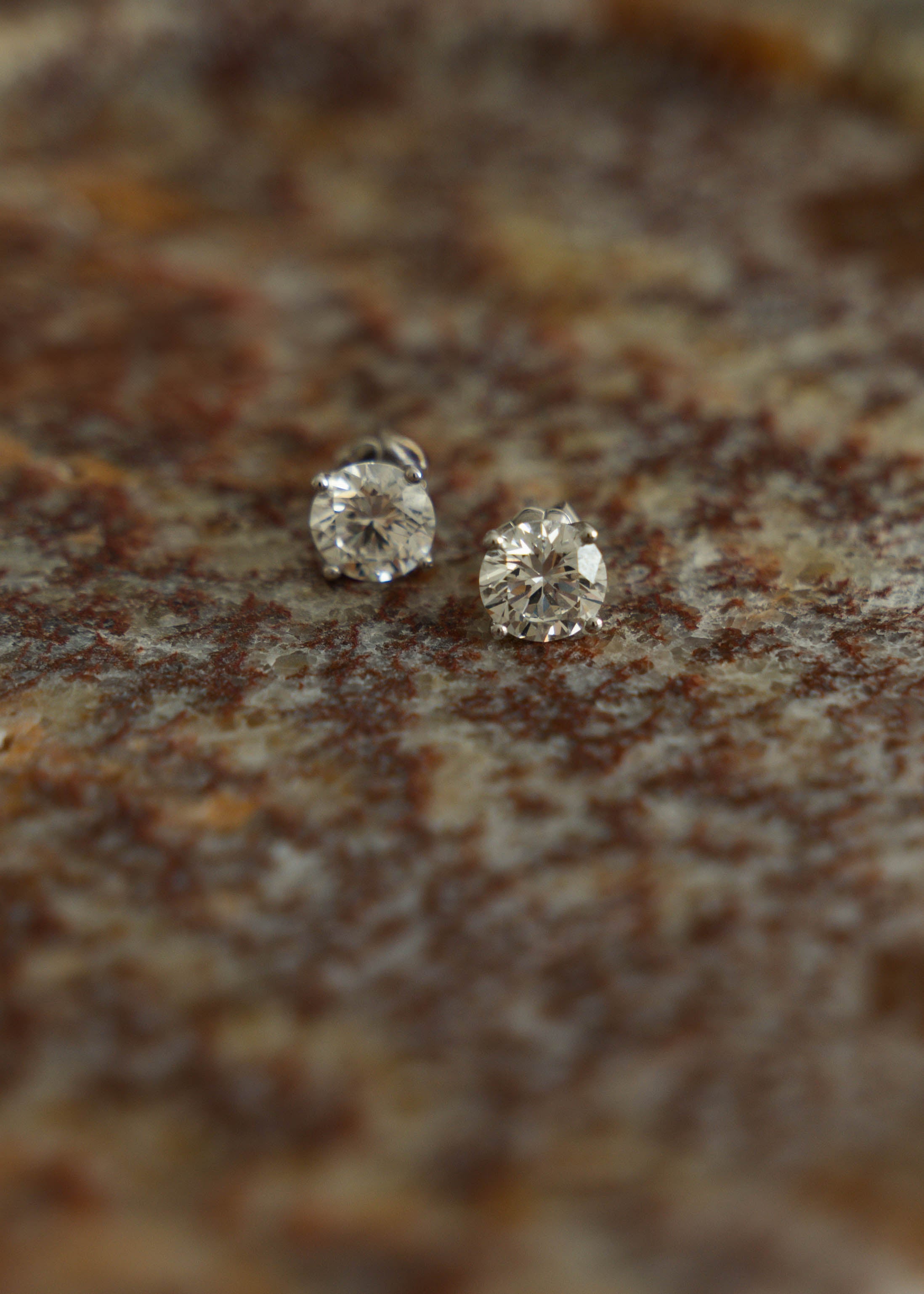 Aretes Diamante Redondo