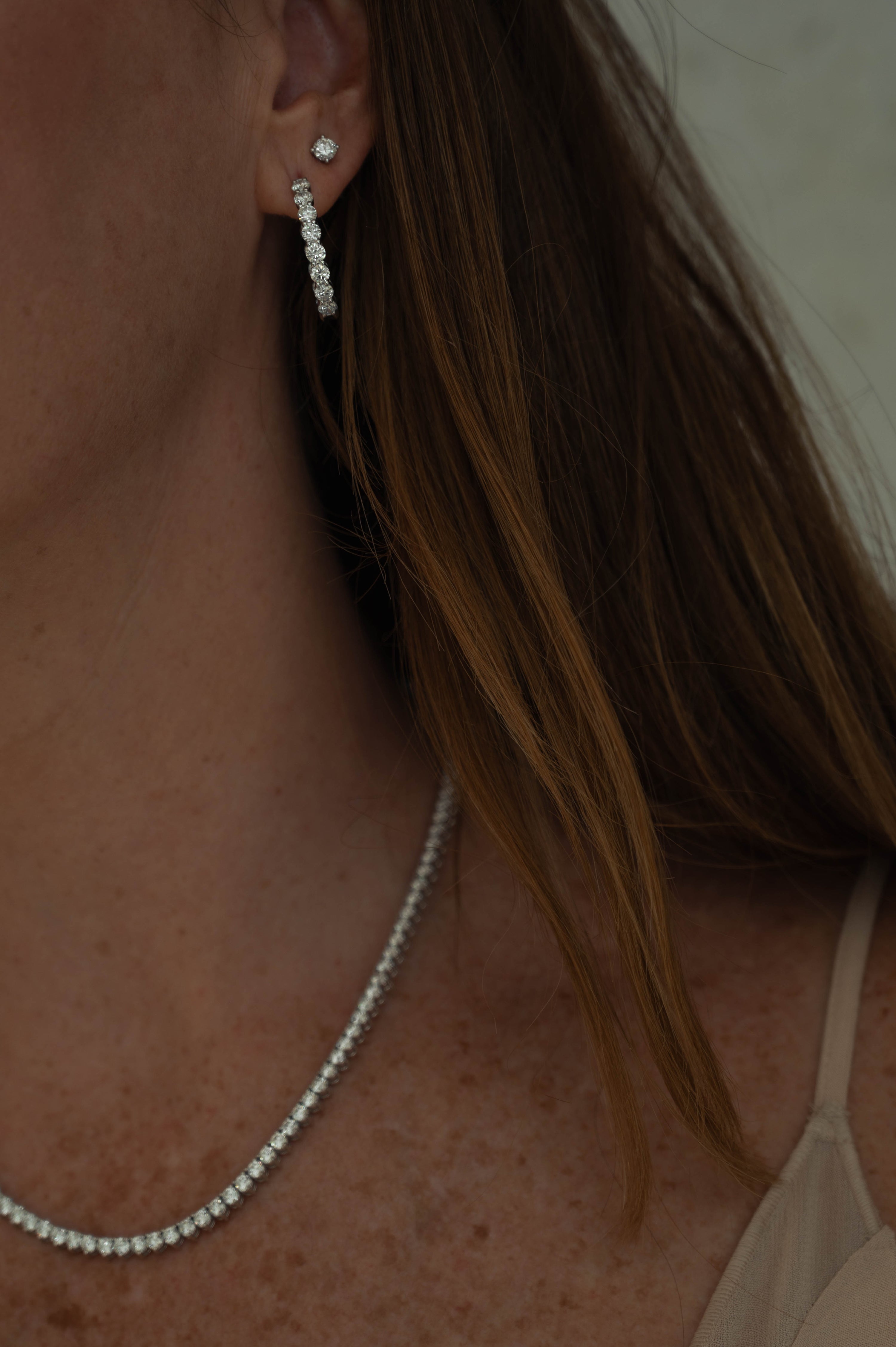 Arracadas Ovaladas con diamantes redondos