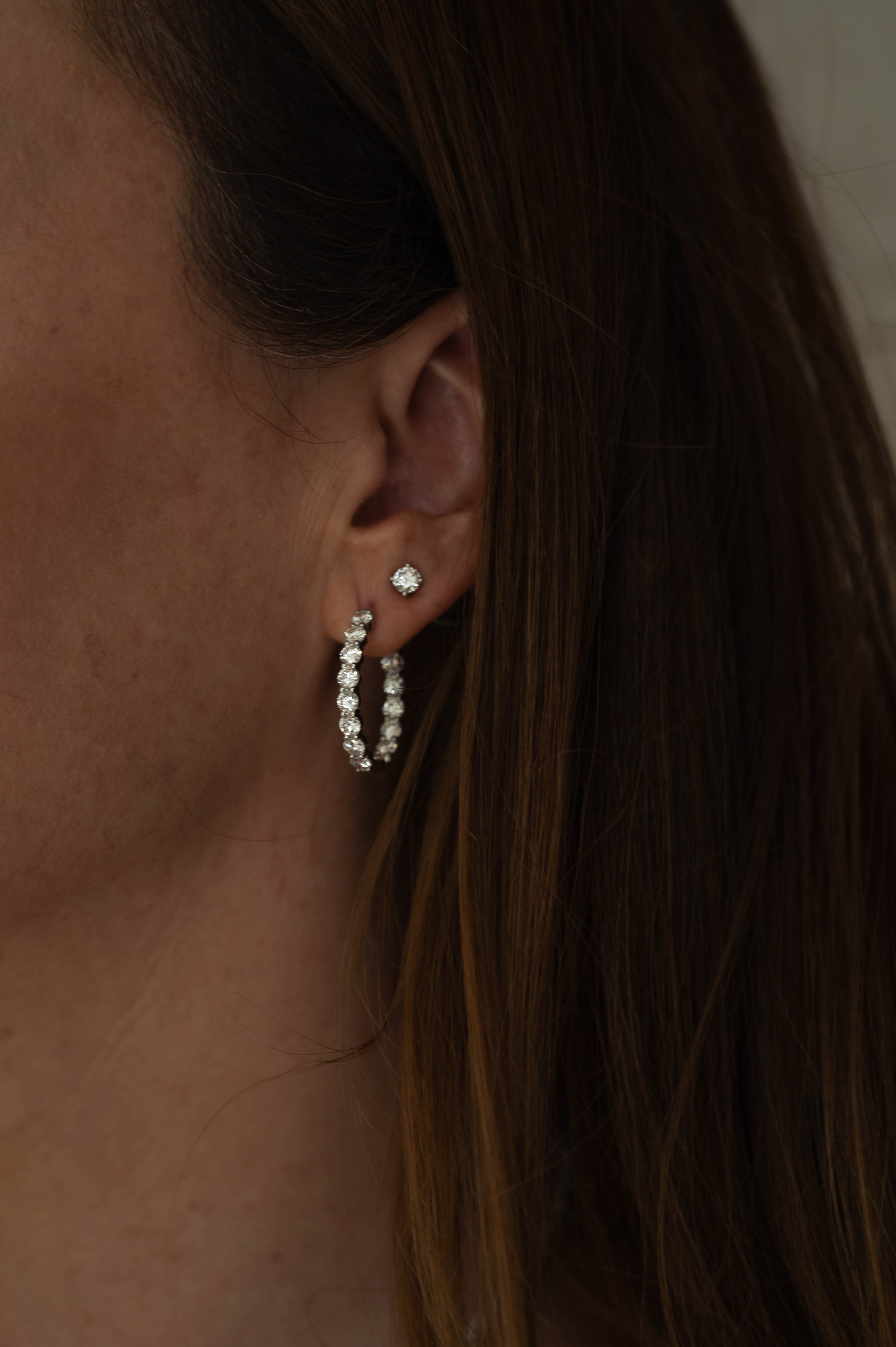 Arracadas Ovaladas con diamantes redondos